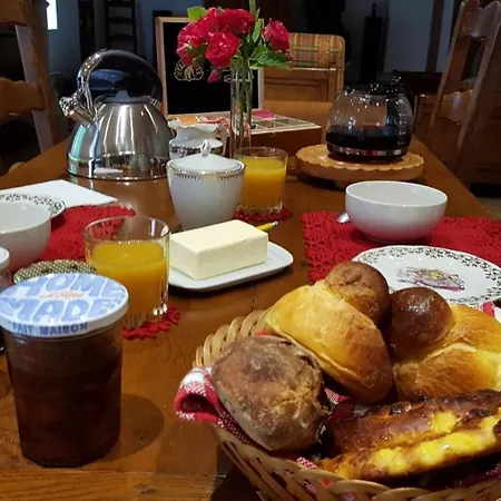 Couette-café Les De Liane Cerdon (Ain)