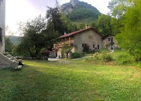 Les De Liane 2* Cerdon (Ain)