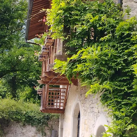 Les De Liane 2* Cerdon (Ain)