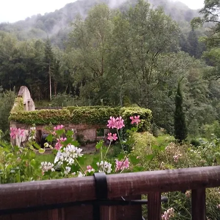 Les De Liane Bed & Breakfast 2*