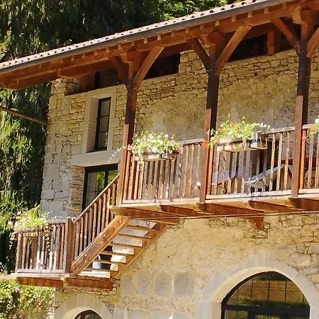 Bed & Breakfast Les De Liane 2*